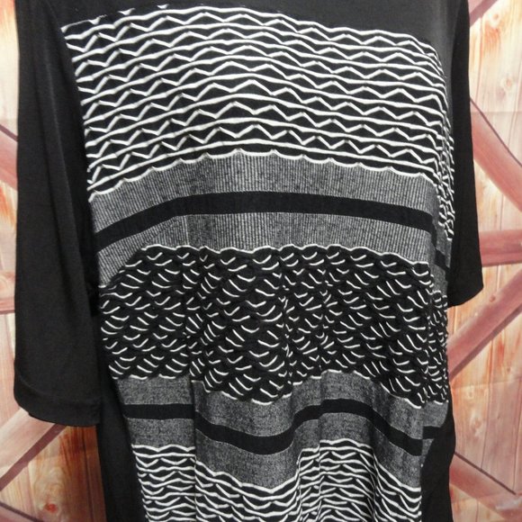 Ron & Ali black & white blouse~short sleeve~ - Picture 3 of 5